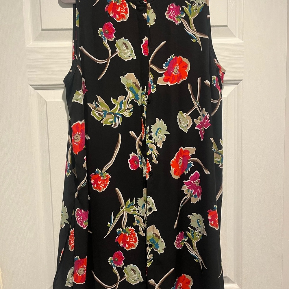 Context red and black Floral Black mini dress or long tunic. xL